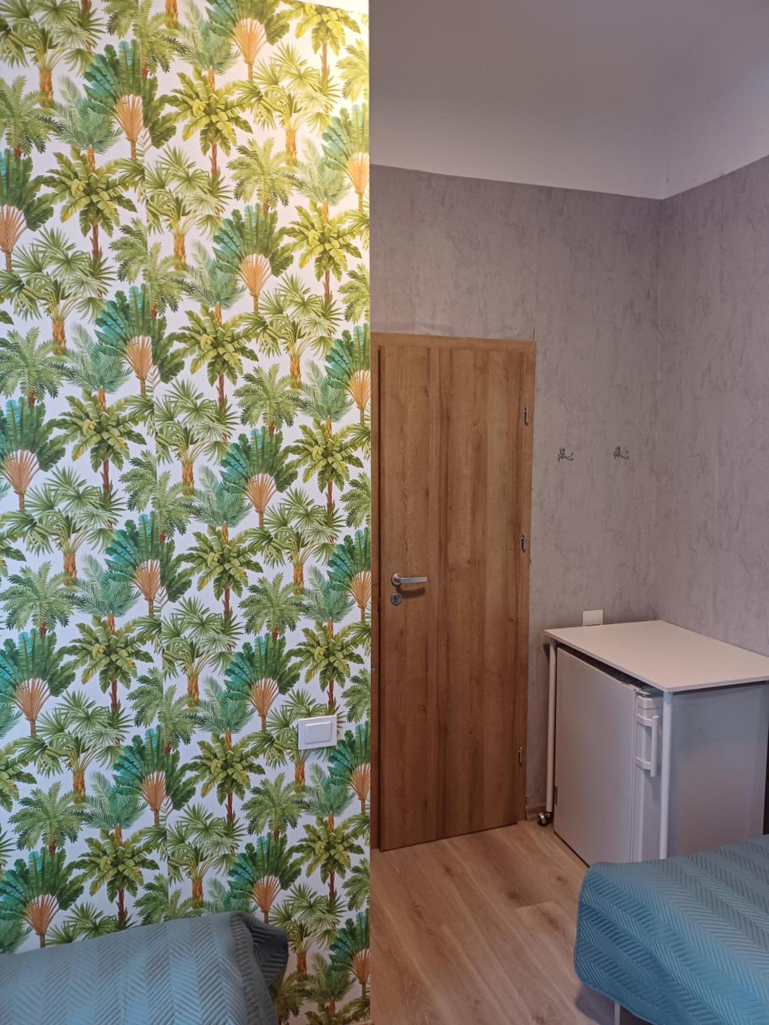 Green Oaks Private Rooms With Private Shower Клайпеда Екстериор снимка